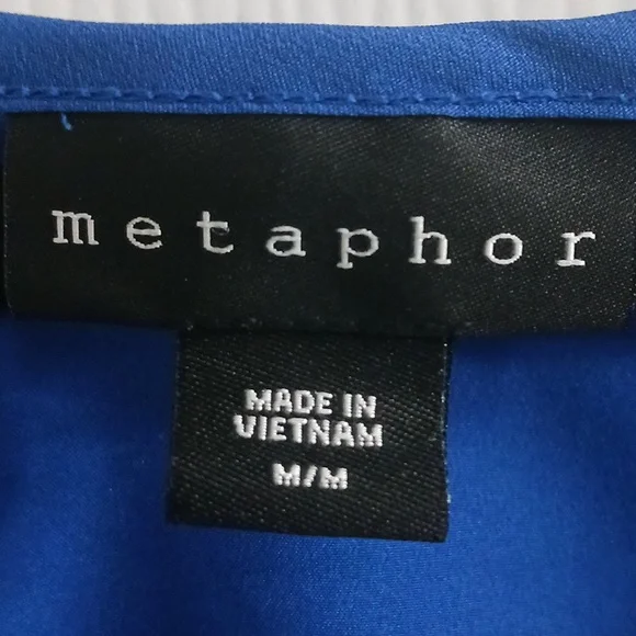 Beautiful Blue Blouse Size Medium 💙 EUC 💙 - Picture 3 of 5